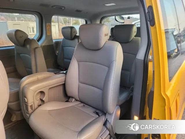 Hyundai The New Grand Starex id 3582680 из Кореи 9