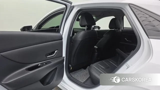 Hyundai The New Avante (CN7) id 3763923 из Кореи 9