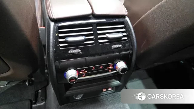 BMW 5 Series (G30) id 3459063 из Кореи 9