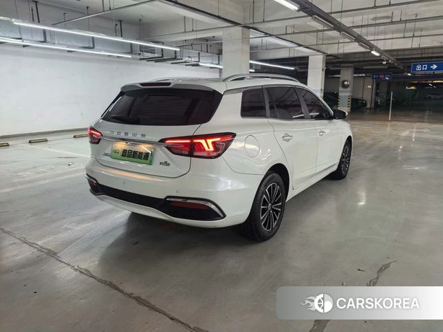 Roewe Ei5 id 4208434 из Китая 9