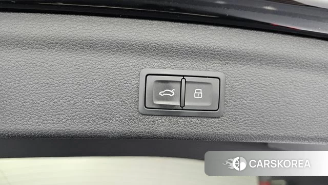 Audi Q3 (F3) id 3864931 из Кореи 9