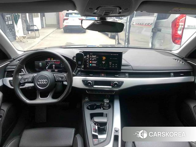 Audi A4L id 4300998 из Китая 9