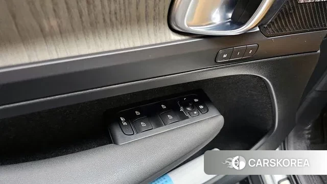 Volvo XC40 id 3345044 из Кореи 9