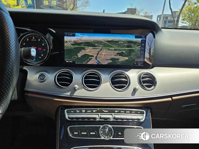 Mercedes-Benz E-Class W213 id 3925109 из Кореи 9