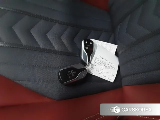 Maserati Ghibli id 2971213 из Кореи 9