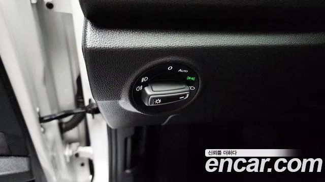 Volkswagen T-Roc id 2935625 из Кореи 9