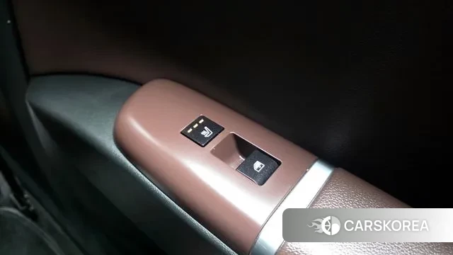 Hyundai Grandeur (GN7) id 3758650 из Кореи 9