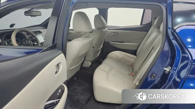 Nissan Leaf (ZE1) id 3045340 из Кореи 9