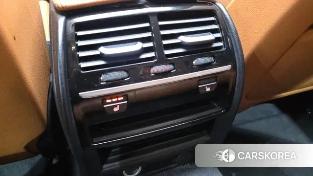 BMW 5 Series (G30) id 3417891 из Кореи 9