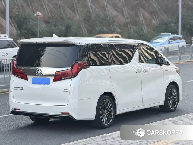 Toyota Elfa id 4328529 из Китая 9