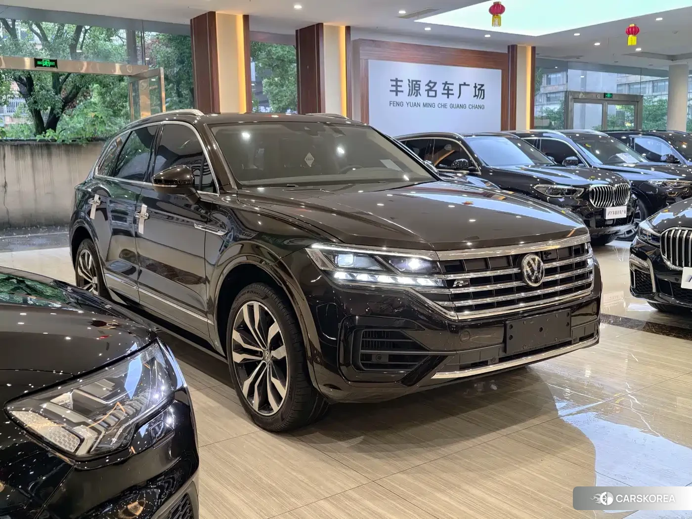 Volkswagen Touareg id 4547632 из Китая 9