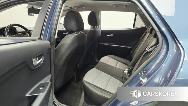Kia Stonic id 4663070 из Кореи 9