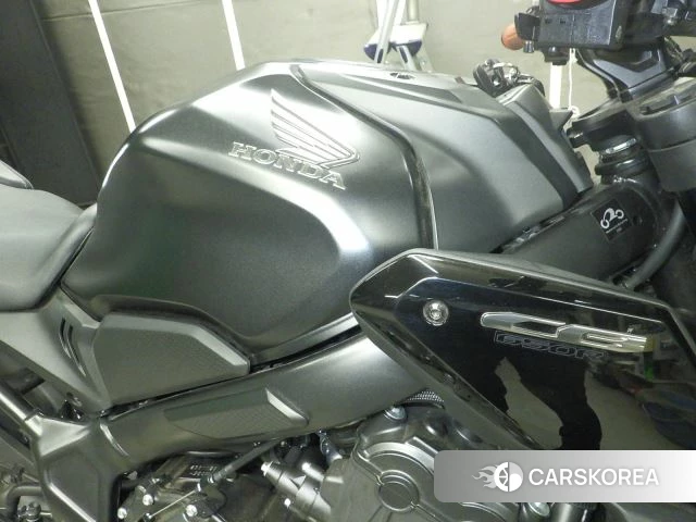 Проданный Honda CB650R id 3999427 из Японии, фото 9