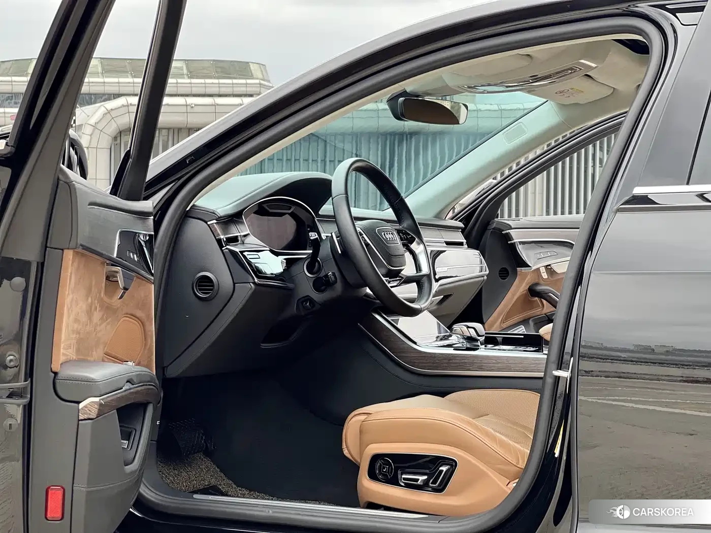 Audi A8 id 4583709 из Китая 9