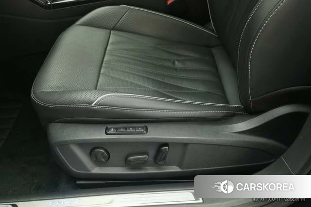 Volkswagen Passat PHEV id 4210577 из Китая 9