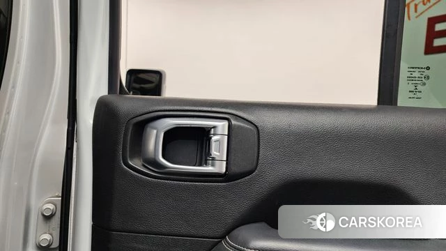 Jeep Wrangler (JL) id 3936494 из Кореи 9