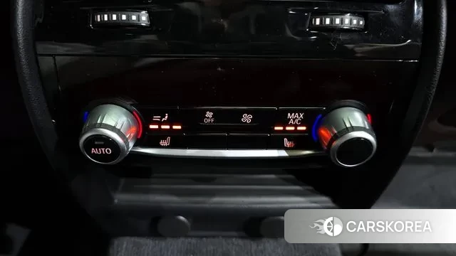 BMW 5 Series (G30) id 3557575 из Кореи 9