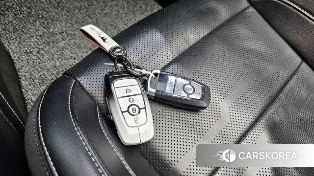 Ford Mustang id 3773074 из Кореи 9