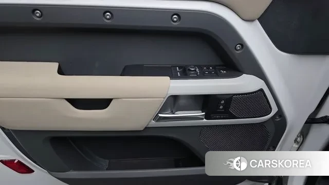 Land Rover Defender (L663) id 3561483 из Кореи 9