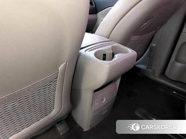 Kia The New Carnival id 4453429 из Кореи 9