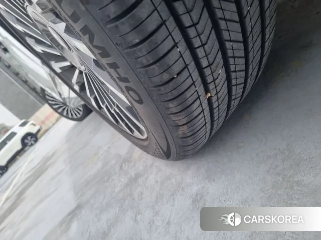 Hyundai Grandeur Hybrid (GN7) id 3279620 из Кореи 9