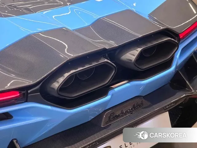 Lamborghini Revuelto id 3757709 из Кореи 9
