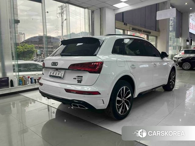 Audi Q5L id 4342056 из Китая 9