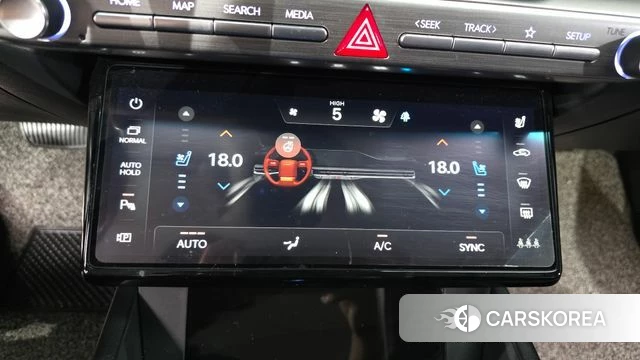 Hyundai Grandeur (GN7) id 4493898 из Кореи 9
