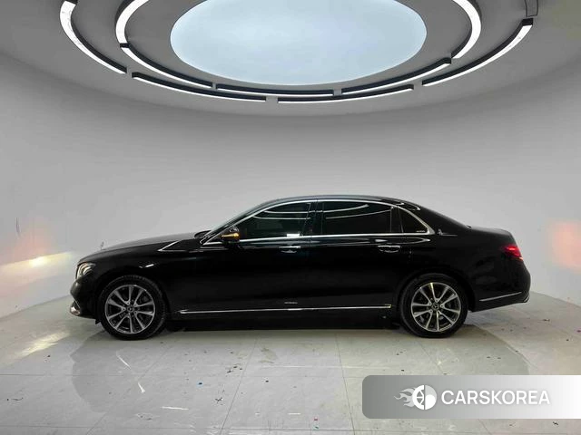 Mercedes-Benz E-class id 3869937 из Китая 9