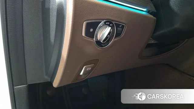 Mercedes-Benz E-Class W213 id 4283609 из Кореи 9