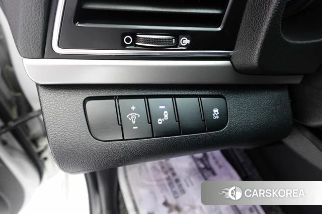 Hyundai Avante AD id 4269399 из Кореи 9