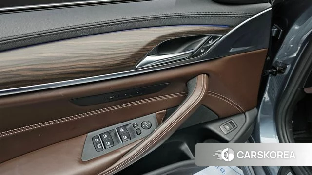 BMW 5 Series (G30) id 3814511 из Кореи 9