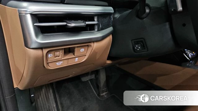 Hyundai Grandeur (GN7) id 3786690 из Кореи 9