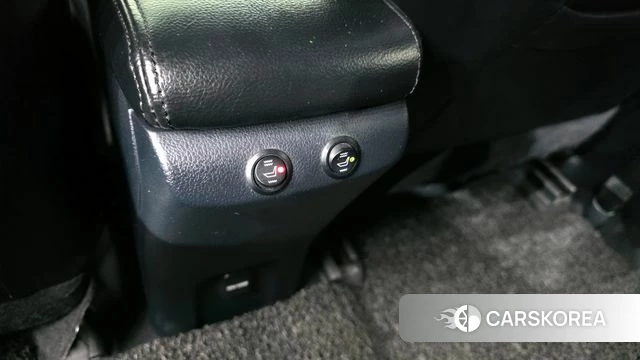 Toyota Prius 4th Generation id 3808244 из Кореи 9