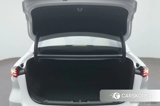 Geely Galaxy Galaxy L6 id 4254291 из Китая 9