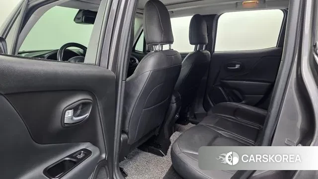 Jeep Renegade id 3334589 из Кореи 9