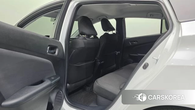 Toyota Prius 4th Generation id 4323063 из Кореи 9