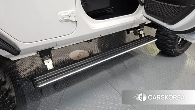 Jeep Wrangler (JL) id 3396215 из Кореи 9