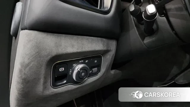 Aston Martin Vantage 2nd Generation id 3483275 из Кореи 9