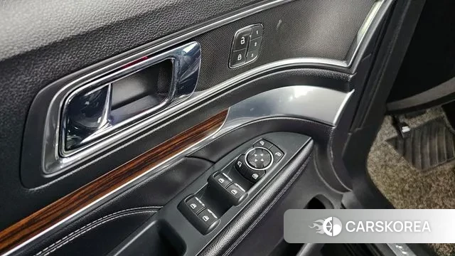 Ford Explorer id 2902894 из Кореи 9