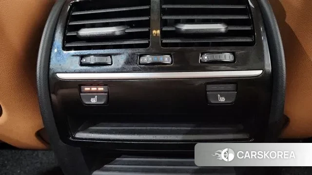 BMW 5 Series (G30) id 3789582 из Кореи 9