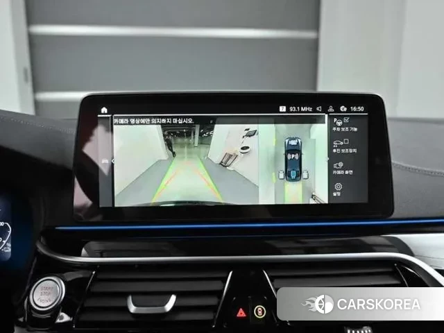 BMW 5 Series (G60) id 3016278 из Кореи 9