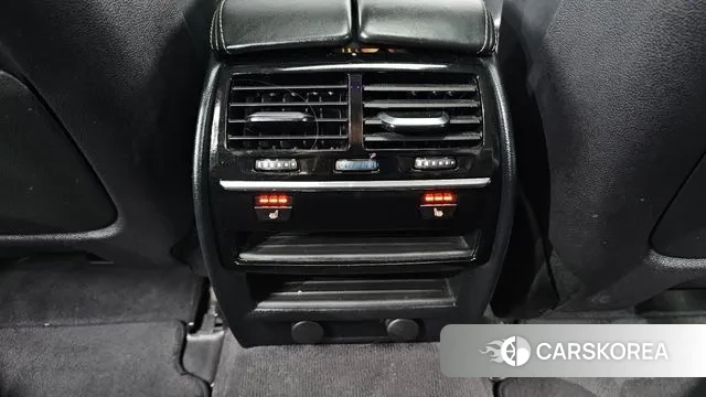 BMW 5 Series (G30) id 3412879 из Кореи 9