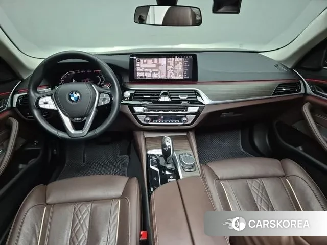 BMW 5 Series (G30) id 3274459 из Кореи 9