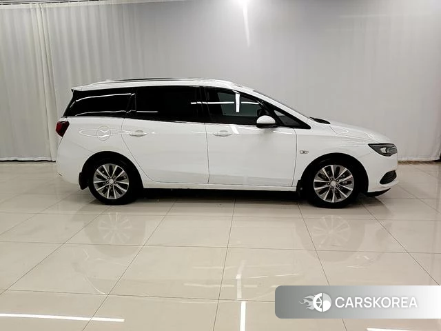 Buick GL6 id 4253657 из Китая 9