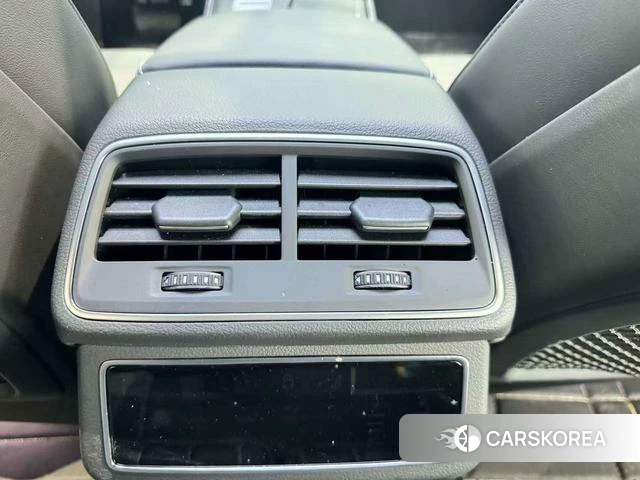 Audi A6L id 4321086 из Китая 9