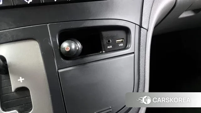 Hyundai The New Grand Starex id 3692873 из Кореи 9