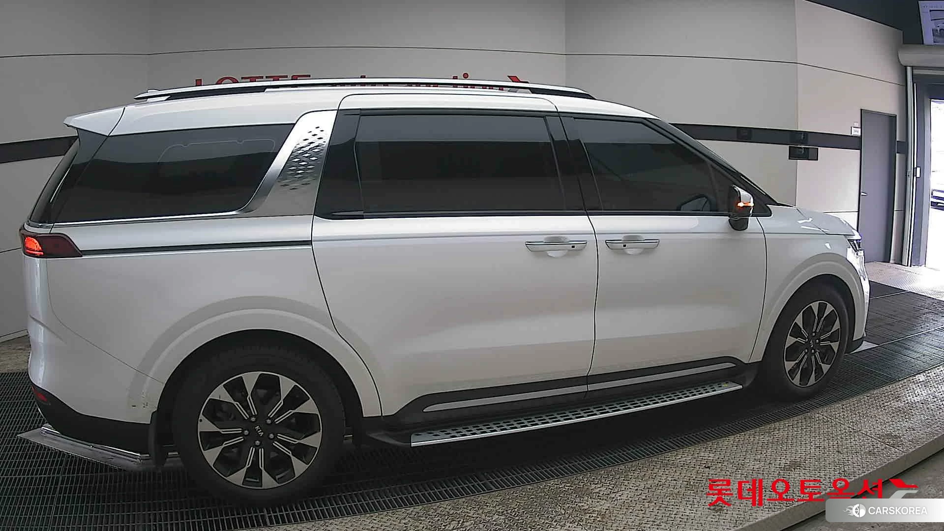 Kia Carnival Limousine id 3888376 из Кореи 9