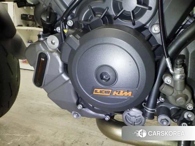 KTM 1290 SUPER DUKE R id 3939654 из Японии 9