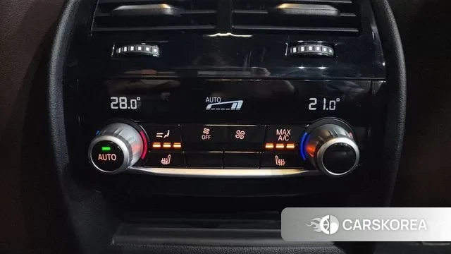 BMW 5 Series (G30) id 3676955 из Кореи 9